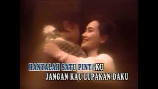 Download lagu Titiek Sandhora & Muchsin Alatas - Gubahanku  mp3