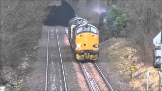 preview picture of video 'English Electric Noise at Dunblane, DRS 37s & 55022 (as 55003)'