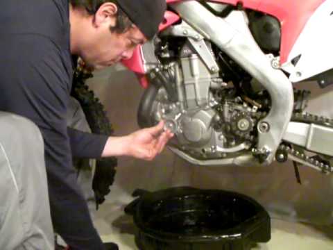 Honda CRF 450R Oil change