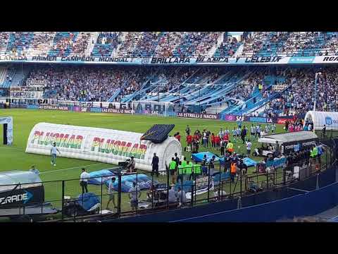 Salida de los equipos / Racing 3 - Lanus 1 (Fecha 16 - Superliga)