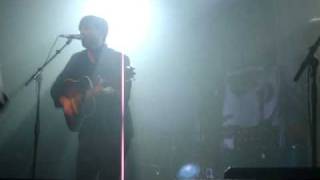 Shout Out Louds - Throwing Stones - live