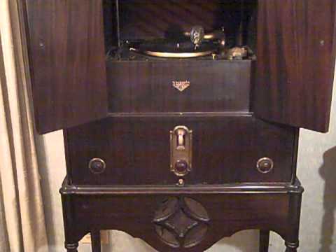 WILLIE CREAGER ORCH. ARTHUR FIELDS - DOODLE DOO DOO - ROARING 20'S VICTROLA RADIOLA.MP4