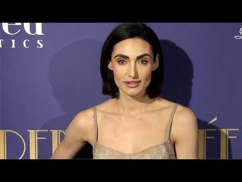 download lagu mp3 mp4 Chloe Catherine Kim, download lagu Chloe Catherine Kim gratis, unduh video klip Chloe Catherine Kim