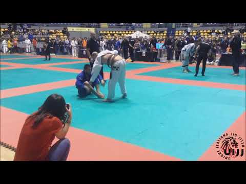 Torino Jiu Jitsu Challenge 2017 - finale marrone master piuma -Ferreira vs Moresca