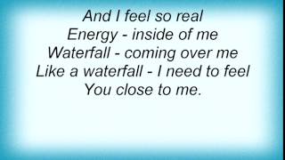 4 Strings - Waterfall Lyrics