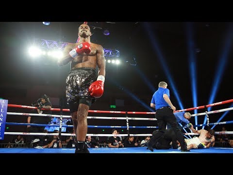 Michael Seals Takes Down Booker With A KO