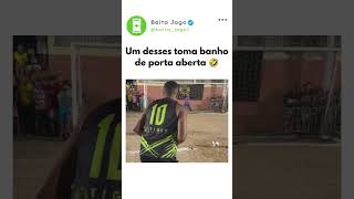 Esse cara aqui não tem medo de mais nada kkkkkkkkk #brasil #shorts #futebol #gol