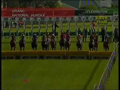 Jamie Evans wins 2005 Grand National Hurdle