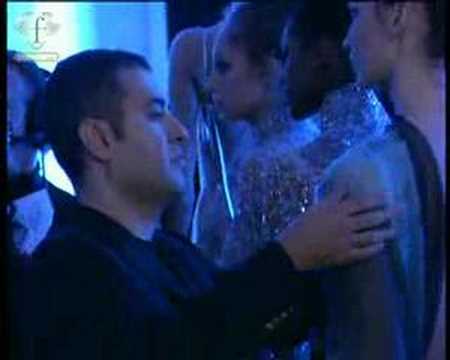 fashiontv | FTV.com - ELIE SAAB - ROBES DU SOIR/BACKSTAGE HC PE 2002