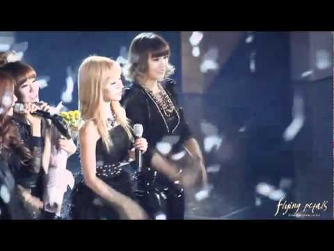 [Fancam] 101209 Taeyeon SNSD - win Disk Daesung + ending
