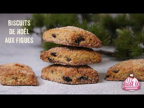 Small Christmas biscuits with dried figs