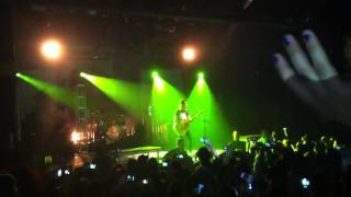 Pierce the veil - Acoustic Song LIVE