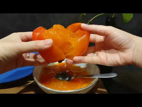 do you have very ripe persimmons?  Persimmon dessert  Super easy and delicious