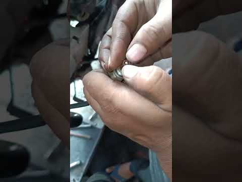 Choke Cable Install #shots #viral #video #reels #bajaj #v15 #hero #honda #tvs #yamaha #motorcycle