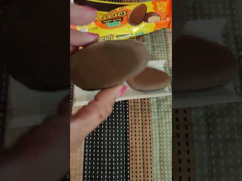 KING SIZE PEANUT BUTTER EGGS BY REESE'S #satisfying #asmrsounds #reeses #chocolate #foodie #shorts