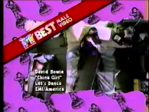 Go-Go's Belinda Carlisle & Kathy Valentine present award @ MTV VMA's 1984