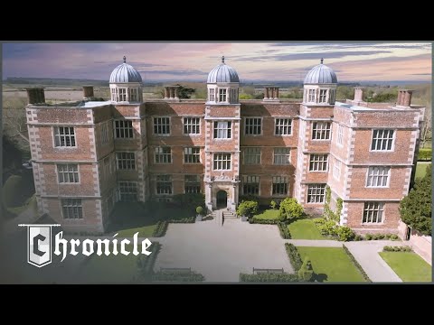 Inside A Perfectly Preserved 400-Year-Old Elizabethan Manor House