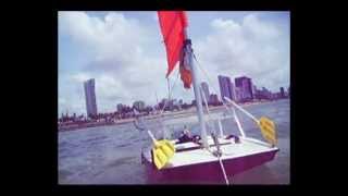 preview picture of video 'Mini Sailor - Veleiro Jangada.mpg'