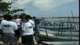 preview picture of video 'AMPEA limpieza Laguna Tamiahua parte 2'