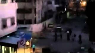 preview picture of video 'Siria, Latakia, Tanquetas Blindadas en Barrio As Salibiya 5:30 Madrugada, 25/03/2011'