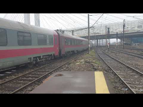 EA-769 a Depoului Suceava intrand in Gara de Nord cu IR-1750