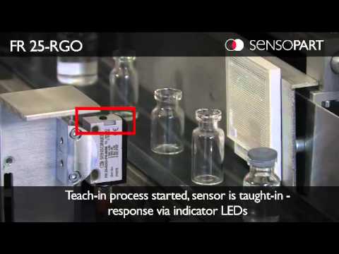 FR 25-RGO Retro-reflective light barrier for the recognition of transparent objects