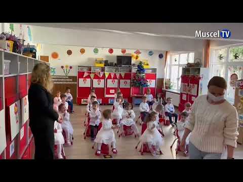 Jurnal MUSCEL TV  20.12.2021 Pachete pentru copiii  Grădiniței Sfânta Marina din Câmpulung