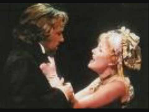 download lagu mp3 mp4 Monsieur Madeleine, download lagu Monsieur Madeleine gratis, unduh video klip Monsieur Madeleine
