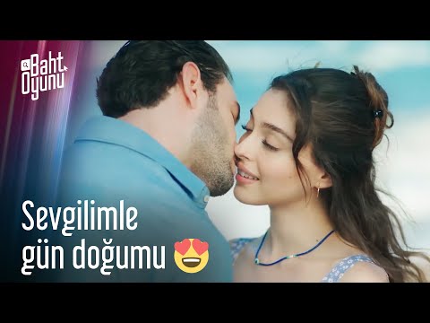 Sahilde Romantik Anlar | Baht Oyunu