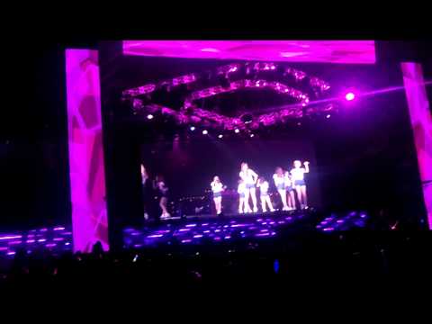 [HD][Fancam][121125] SNSD - SMTown live in Bangkok SNSD Gee & Kissing you