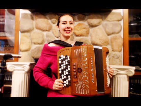 How to Play Chromatic Button Accordion C System - Lesson 2 - Play 36 Minor Scales!