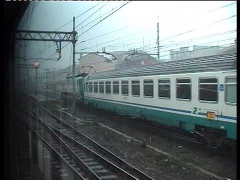 Treni anni 00 - Locomotiva E444R.109 in transito a Milano Lambrate con Intercity Basilea-Ventimiglia