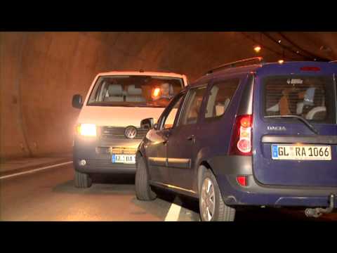 Wie verhalte ich mich richtig im Straßentunnel