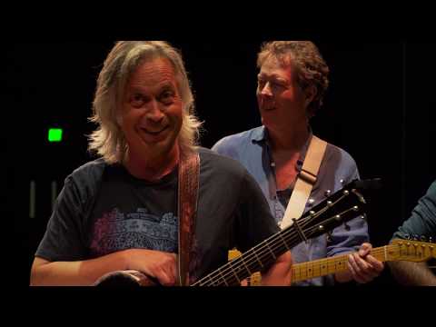 The Waifs / Jim Lauderdale - You Ain't Goin' Nowhere (Live on eTown)