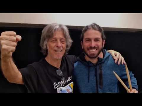 イチベレ・オルケストラ・ファミリア・ジャパン/Itiberê Orquestra Familia Japão