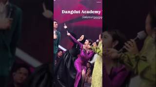 Download lagu ngakak,ppabi melongo melihat bunles&mami depe goyang di panggung DA#rizkybillar#lestikejor#feedshort mp3