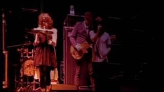 Broken Social Scene - Ungrateful Little Father - Live @ Barcelona