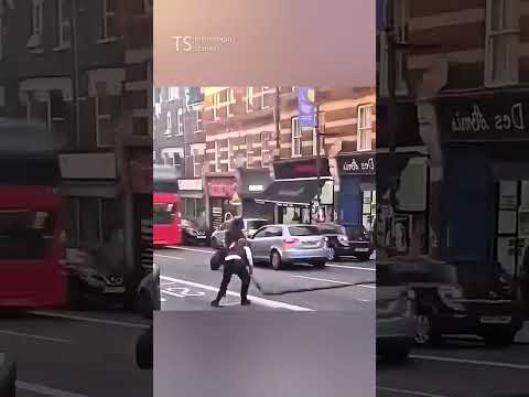 Почему проколотая шина не взрывается 😱