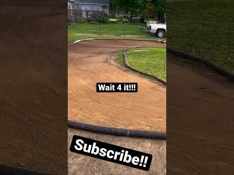 ARRMA SENTON 3S VS TRAXXAS MAXX 4S WHO WINS?! OFF ROAD DIRT TRACK FREESTYLE RC CAR RACING!!