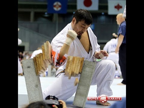 "Darmen Sadvokasov"（Russia）=The Lion, The Unmerciful Kyokushin Gladiator