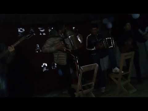 Carlin Diaz Junto al Grupo De Ricardito Yslas