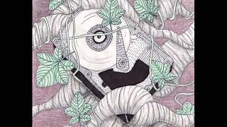 Above the Tree - Pappagallo Rosso