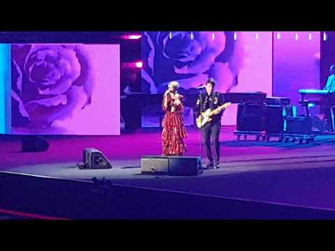 The Kolors feat Elodie - Pensare male - live Music Awards 2019