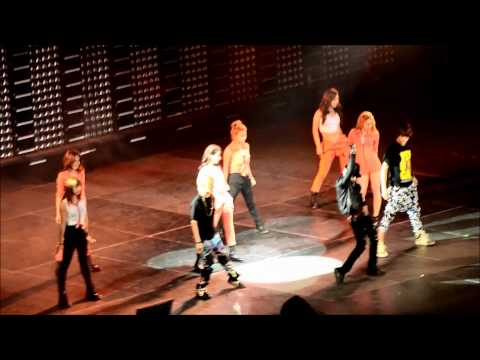Girls' Generation (SNSD), f(x), SHINee, Super Junior - Michael Jackson Dance (fancam)