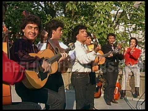 The Gipsy Kings • “Djobi Djoba/Bamboleo” • 1988 [Reelin' In The Years Archive]