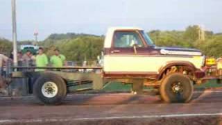 preview picture of video 'HiPerformanceDiesel.com 1978 Ford 521ci Sled Pulling Truck'