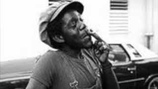 Dennis Brown - Sitting And Watching. Ranking Dread - Lots of Loving.