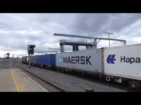 Freightliner 70007 with Daventry  to Southampton mct intermodal