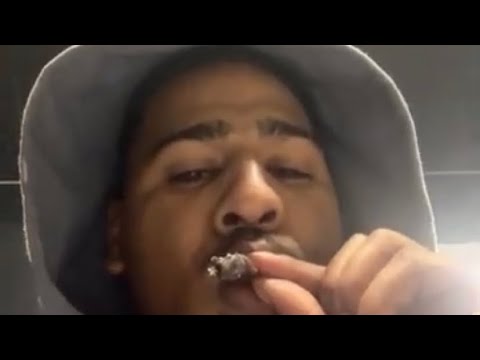 Ralfy The Plug In New Studio, Playing Music