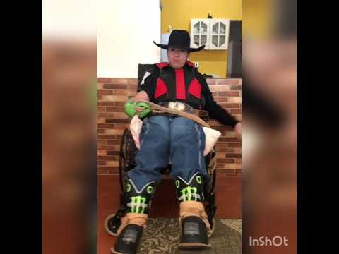 MONTANDO NOS TOUROS DA CIA DE RODEIO BARRETINHO E CIA J.H 2021-2°